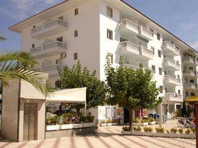 фото отеля Apartamentos Europa Blanes
