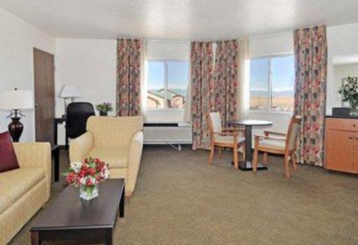 фото отеля Quality Inn & Suites Denver International Airport