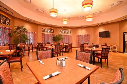 фото отеля Best Western Plus Carousel Inn