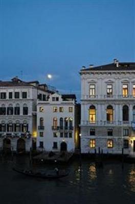 фото отеля Palazzina Grassi Hotel Venice