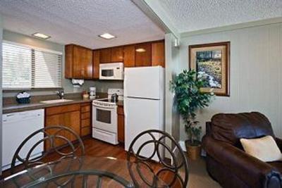 фото отеля Tahoe Lakeshore Lodge and Spa