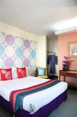 фото отеля Sawasdee Sukhumvit Inn