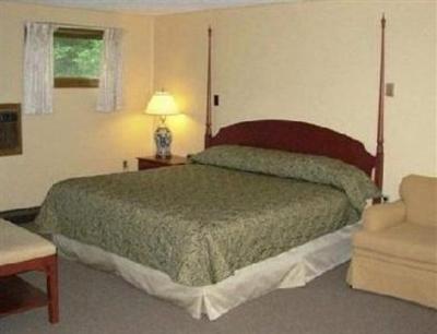 фото отеля Red Carpet Inn Oneonta (New York)