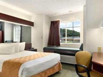 фото отеля Microtel Inn & Suites North Canton