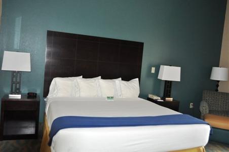 фото отеля Holiday Inn Express Hotel & Suites Bluffton@Hilton Head