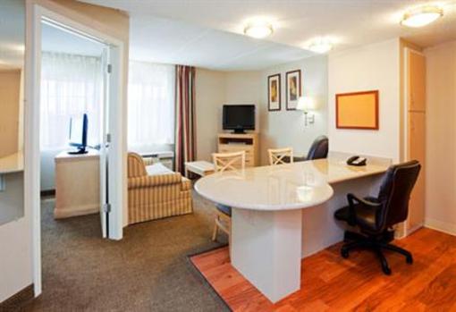 фото отеля Candlewood Suites Wilson