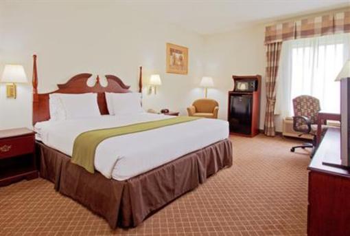 фото отеля Holiday Inn Express Hotel & Suites Ft. Payne