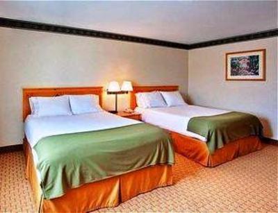 фото отеля Holiday Inn Express Costa Mesa