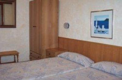 фото отеля Regina Hostal Blanes