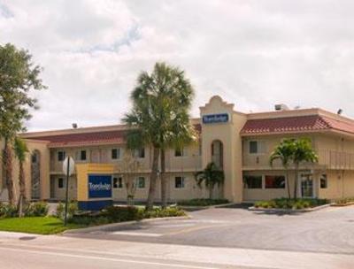 фото отеля Travelodge Riviera Beach West Palm