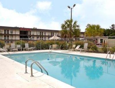 фото отеля Motel 6 Savannah N - Pooler