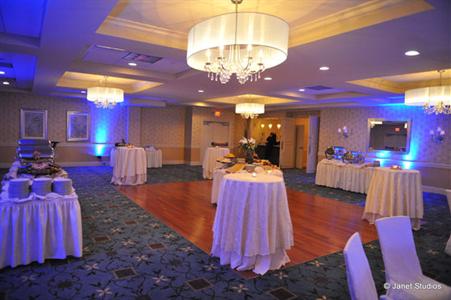 фото отеля Doubletree Tinton Falls-Eatontown