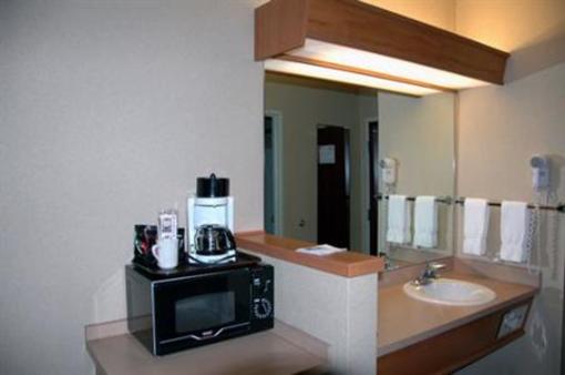 фото отеля Comfort Suites Airport Salt Lake City