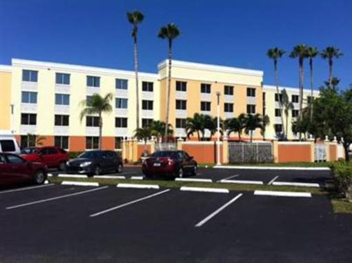 фото отеля Holiday Inn Express Miami Airport Doral Area