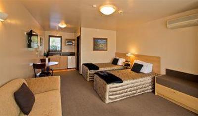 фото отеля Broadway Motel Picton (New Zealand)