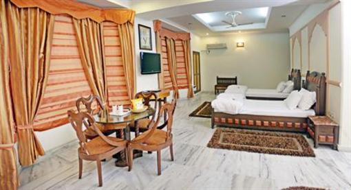 фото отеля Hotel Vasundhra Palace Rishikesh