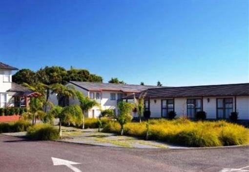 фото отеля Coronation Court Motel
