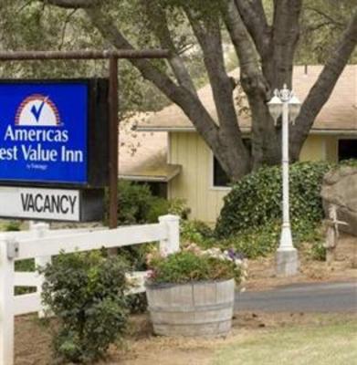 фото отеля Americas Best Value Inn Three Rivers (California)