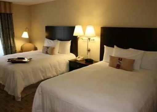 фото отеля Hampton Inn & Suites Atlanta/I-285 & Camp Creek Pkwy