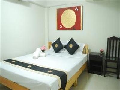 фото отеля Baan Chonpakorn