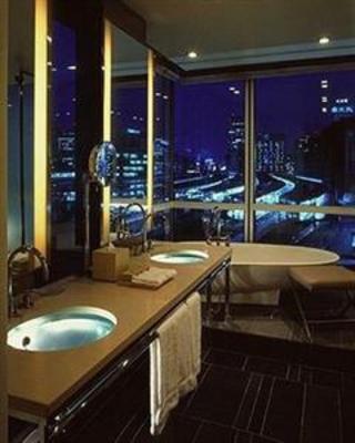 фото отеля Four Seasons Hotel Tokyo at Marunouchi