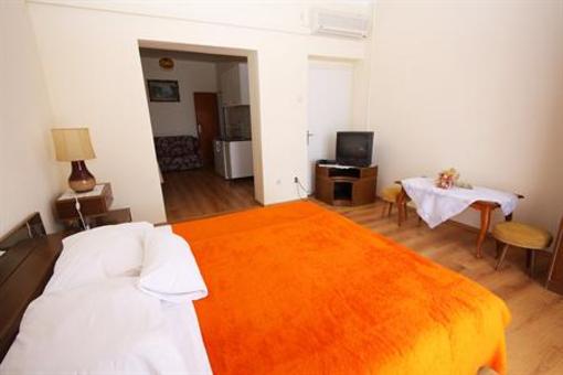 фото отеля Apartments Cakelic