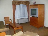 Comfort Inn &; Suites Goshen / Middletown