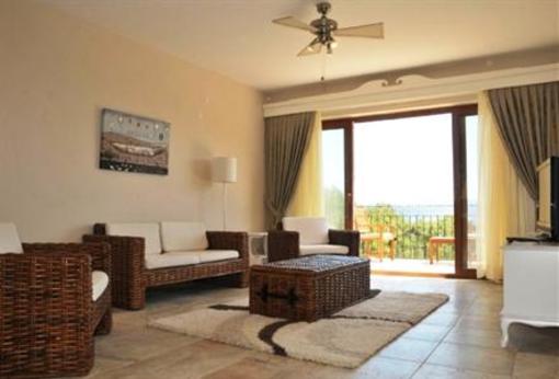 фото отеля Amos Villa Hotel