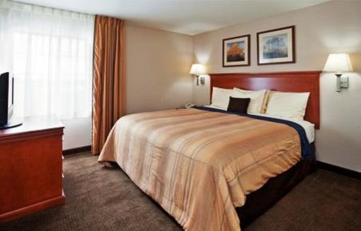 фото отеля Candlewood Suites Kansas City Speedway