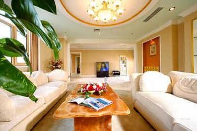 фото отеля Golden Pebble International Convention Center & Resort