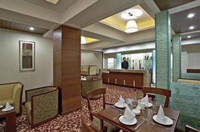 фото отеля Country Inn & Suites Jalandhar