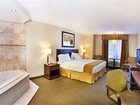 фото отеля Holiday Inn Express Hotel & Suites Slave Lake