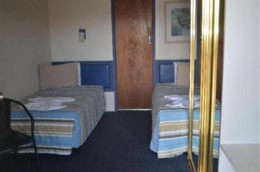 фото отеля Tall Timbers Motel