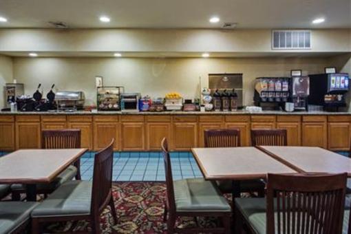 фото отеля Country Inn & Suites St. Charles