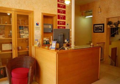 фото отеля Hostal Montaloya Madrid