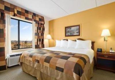 фото отеля Holiday Inn Express & Suites Rockingham West