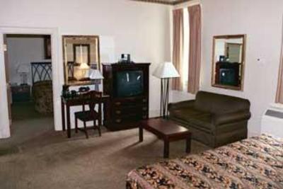 фото отеля Tazewell Hotel and Suites