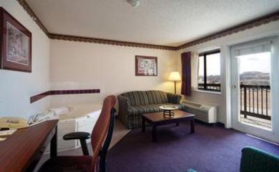фото отеля BEST WESTERN Inn and Suites of Castle Rock