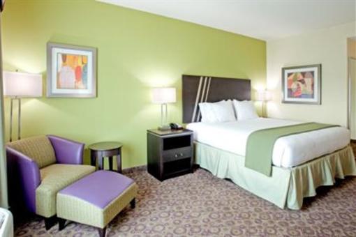 фото отеля Holiday Inn Express Hotel & Suites Clemson - Univ Area