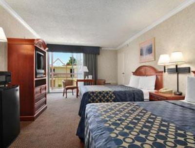 фото отеля Days Inn Airport Center Los Angeles