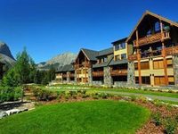Rundle Cliffs Lodge Canmore