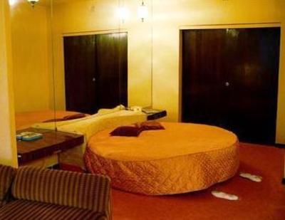 фото отеля Parsian Azadi Hotel Ramsar