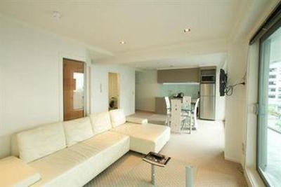 фото отеля Distinction Wellington Century City Hotel