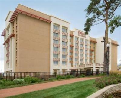 фото отеля Drury Inn & Suites West Des Moines