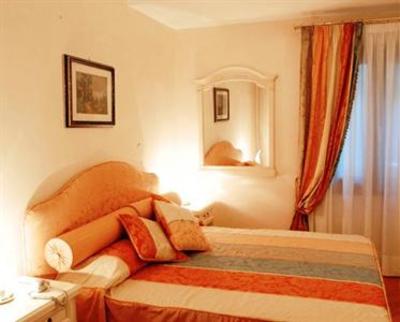 фото отеля Residenza Ai Giardini Venice