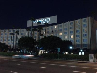 фото отеля Four Points Hotel LAX Los Angeles