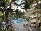 фото отеля Courtyard by Marriott Waikiki Beach
