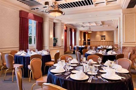 фото отеля Hilton McLean Tysons Corner