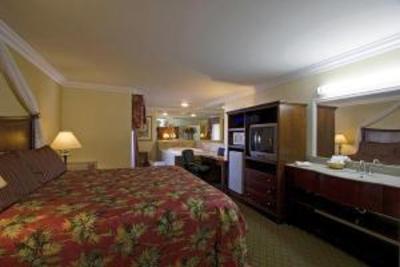 фото отеля BEST WESTERN Harbour Inn & Suites
