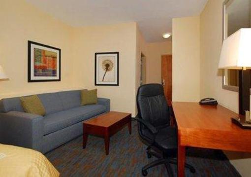 фото отеля Holiday Inn Express & Suites Lithonia-Stonecrest